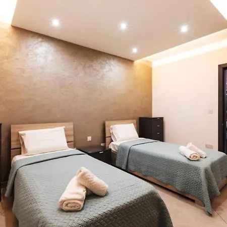 Luxury In Close To Sliema 3 Bedroom Sleep 8 *