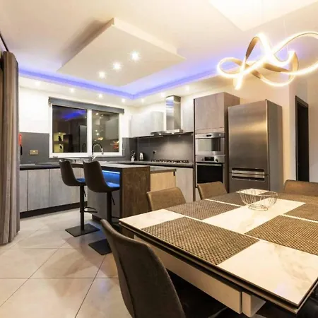 Luxury In Close To Sliema 3 Bedroom Sleep 8