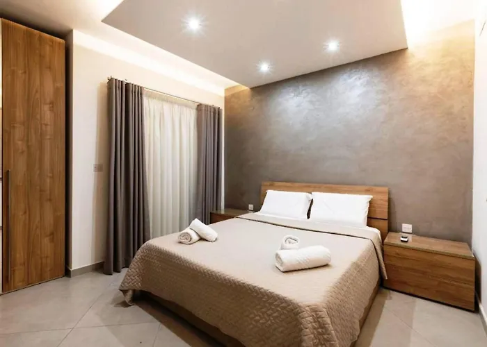 Luxury In Close To Sliema 3 Br Sleep 8