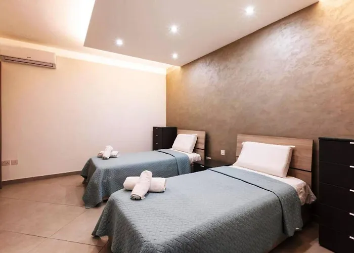 Luxury In Close To Sliema 3 Br Sleep 8