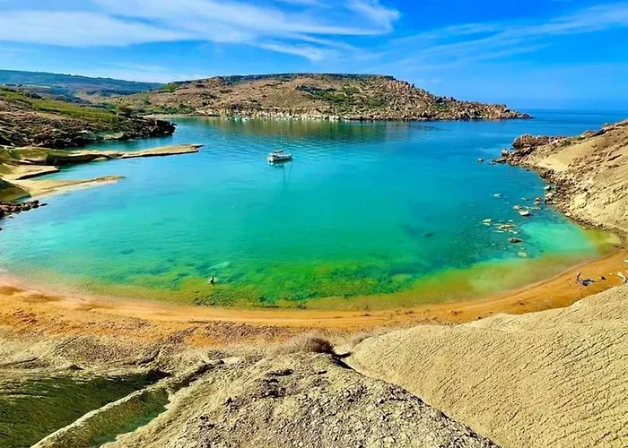 Luxury In Close To Sliema 3 Br Sleep 8 Appartement Gzira