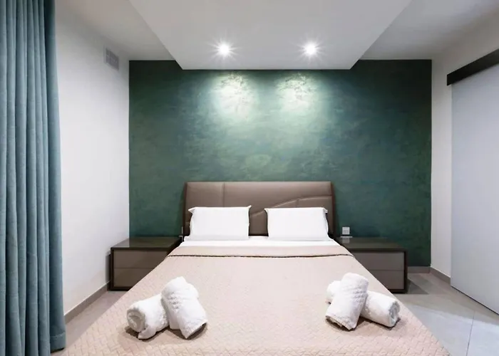 Luxury In Close To Sliema 3 Br Sleep 8 Gzira