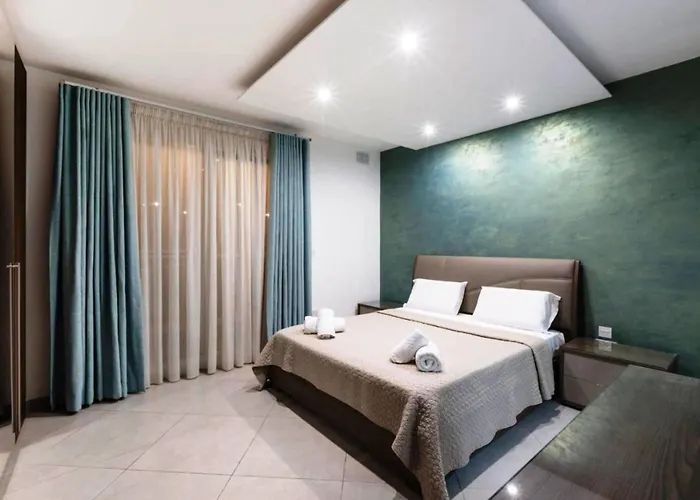 Luxury In Close To Sliema 3 Br Sleep 8 Appartement Gzira