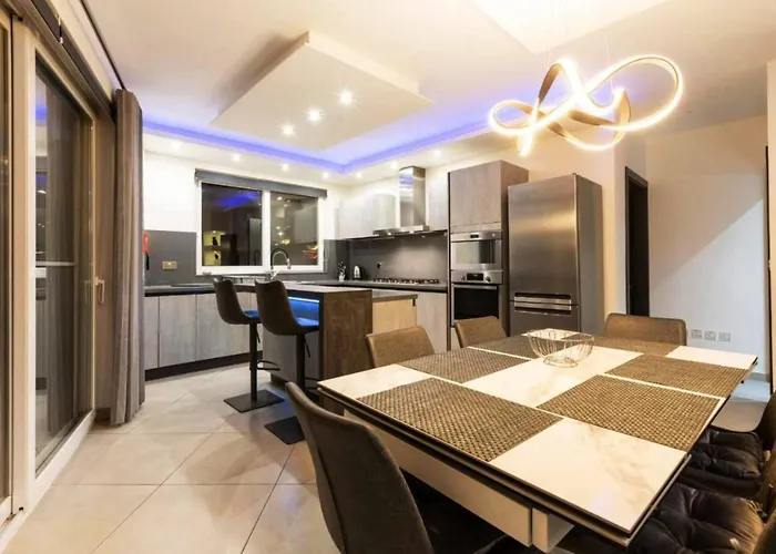 Luxury In Close To Sliema 3 Br Sleep 8