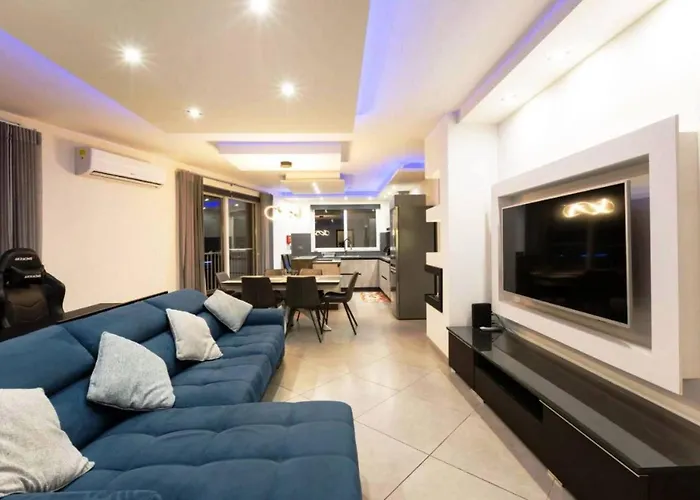 Luxury In Close To Sliema 3 Br Sleep 8 Appartement *
